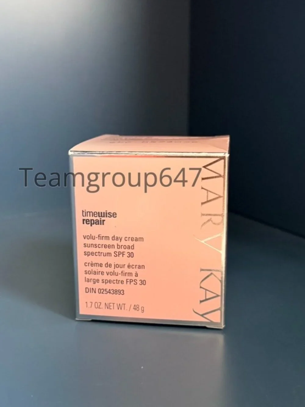 Mary Kay TimeWise Repair Volu-Firm Day Cream Broad Spectrum SPF 30 1.7oz . New.!
